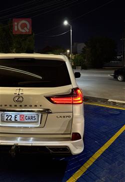 Lexus LX